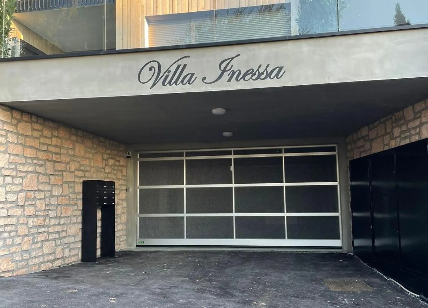 Villa Inessa Torri Del Benaco 0*,  Italia